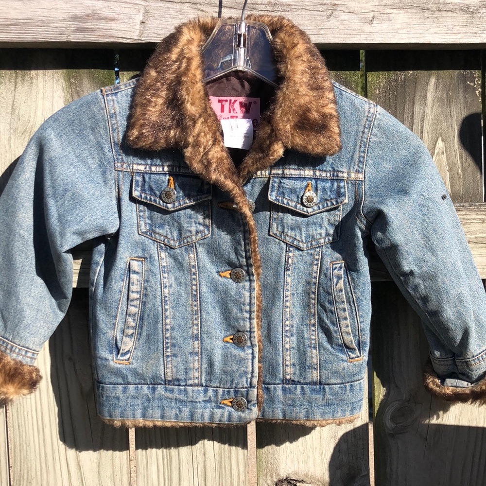 TWK Vintage Blue Jeans Denim Jacket with faux fur Collar and trim